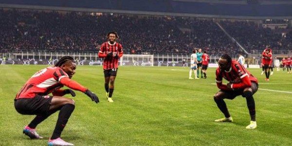 MK体育官方网站-【现场】冤家局，轮换局，米兰狂胜萨索洛！