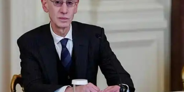 MK体育官网-NBA本赛季十大事件：哈登又换队 弗拉格状元及第 詹杜季后赛第4次对决|詹姆斯·哈登|奇才|独行侠|凯文·杜兰特|阿尔佩伦-申京_新浪新闻