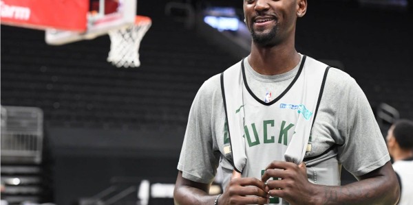 MK体育官网-Shams：波蒂斯计划3年4400万续约雄鹿