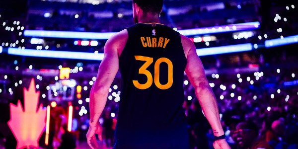 名记：勇士以前是超级烂队 然后库里来了 他就好像是湾区的神