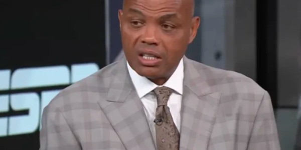 MK体育官网-NBA本赛季十大事件：哈登又换队 弗拉格状元及第 詹杜季后赛第4次对决|詹姆斯·哈登|奇才|独行侠|凯文·杜兰特|阿尔佩伦-申京_新浪新闻